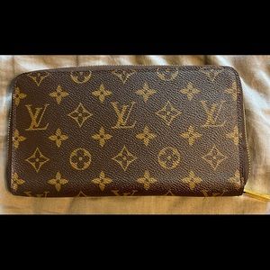 Louis Vuitton Zippy Organizer